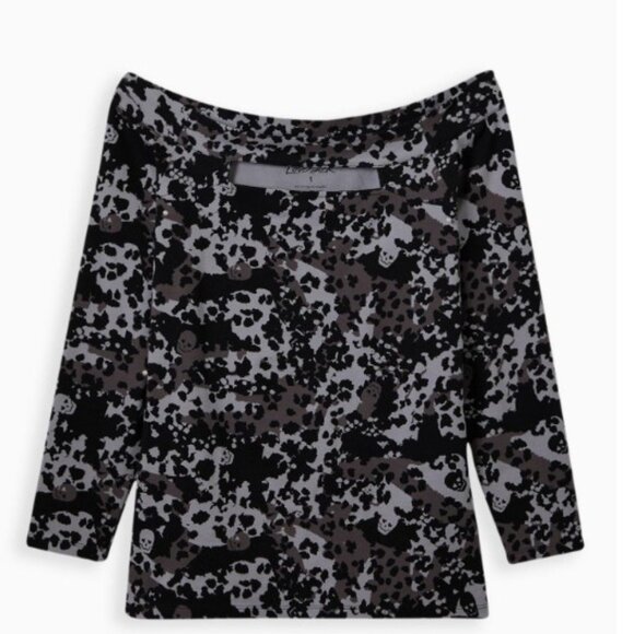 Torrid size 4LoveSick Cold Shoulder Keyhole Tee - Super Soft Black Hiding Skulls - Picture 2 of 10